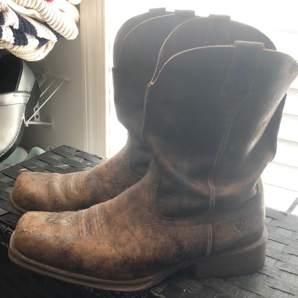 Distressed ariat boots worn about 5-6 times - Picture 1 of 6
